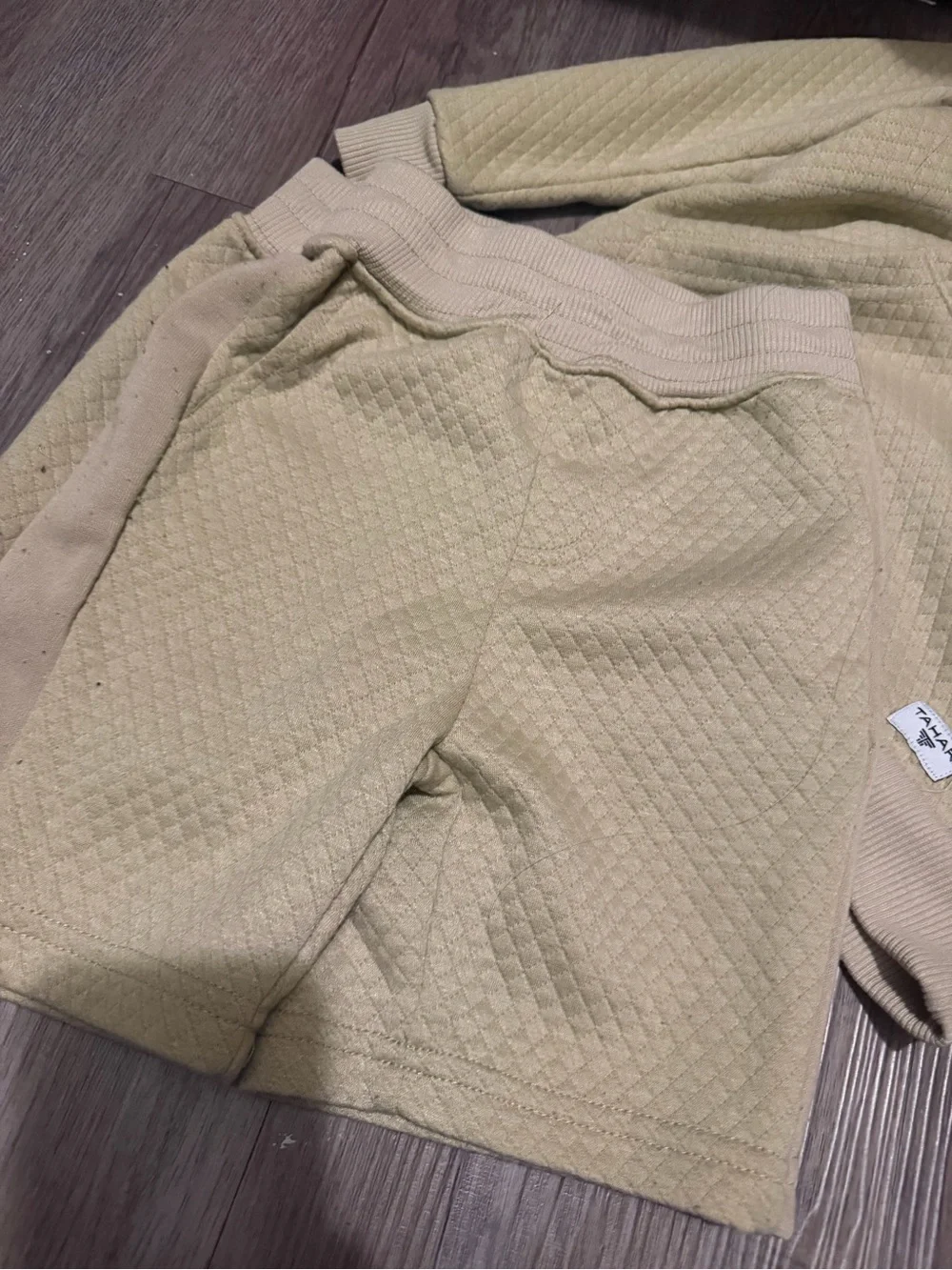 Tahari soft quilted