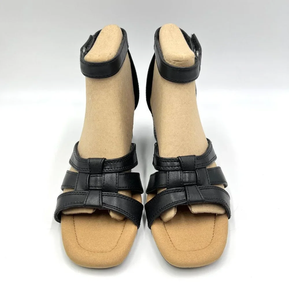 Clarks Womens Size 7 7M‎ Kyarra Joy Black Leather Wedges Sandals Shoes