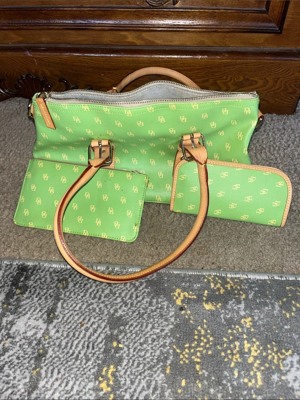 Dooney & Bourke dooney bourke