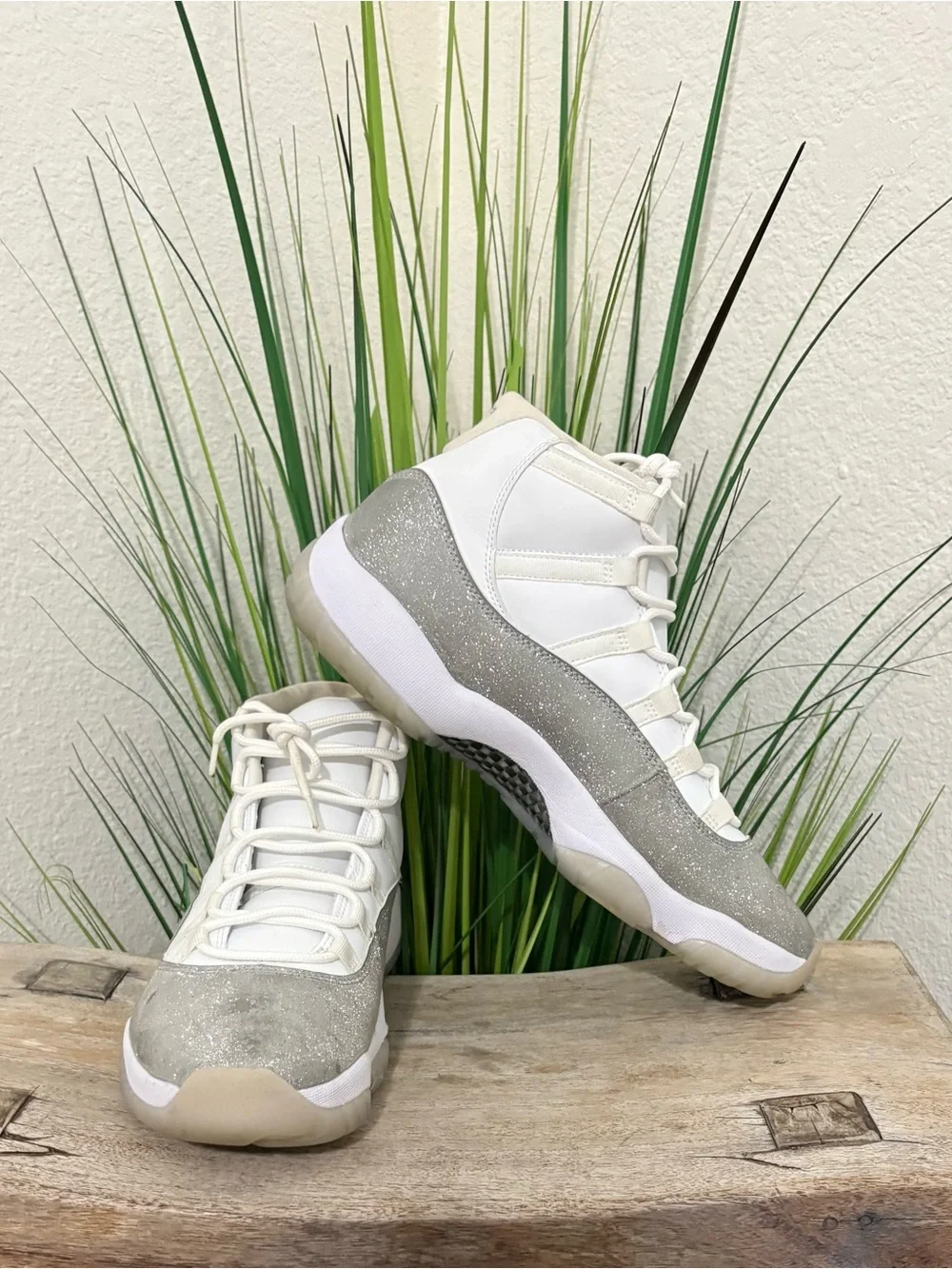 Jordan 11 white