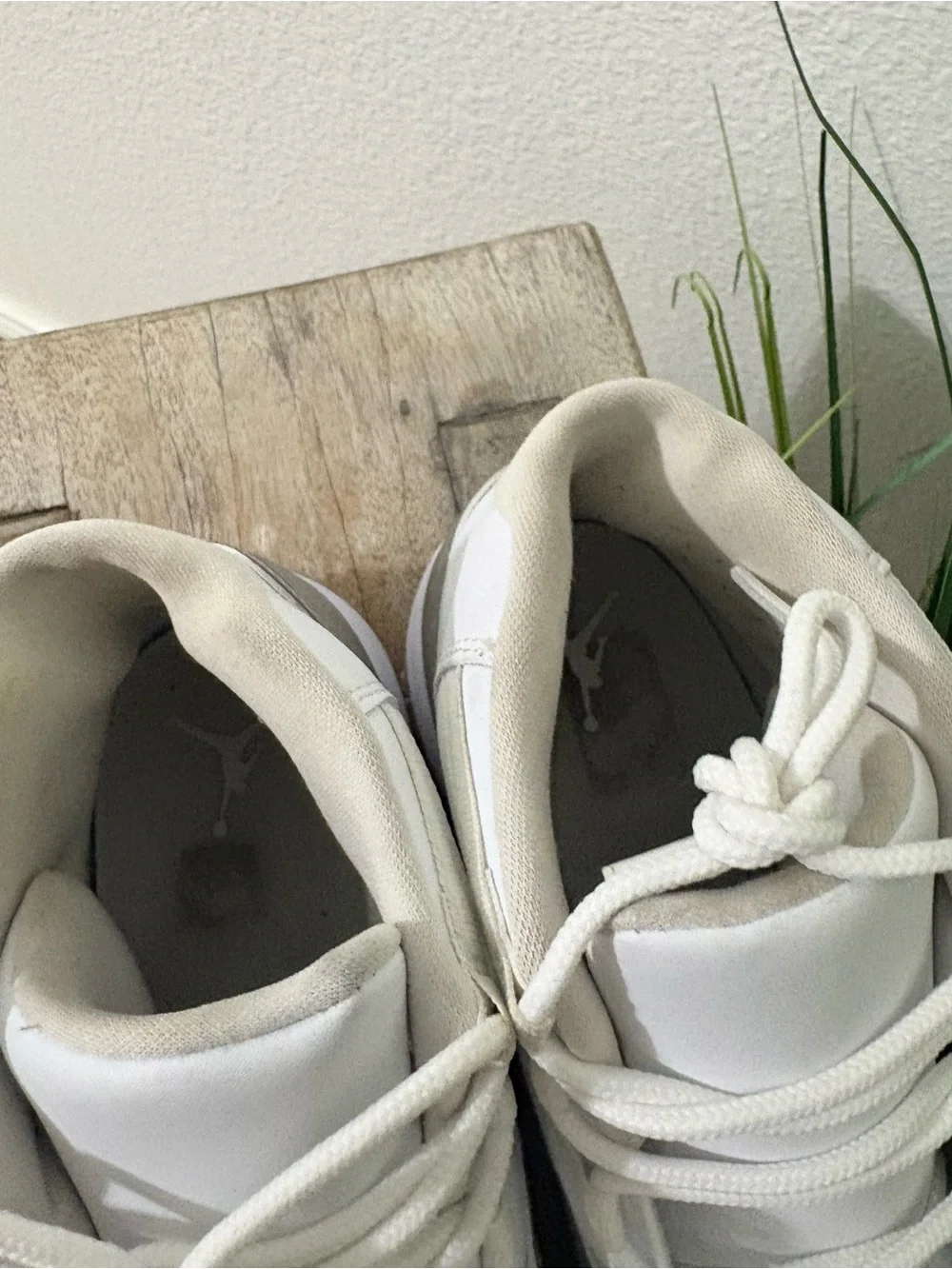 Jordan 11 white