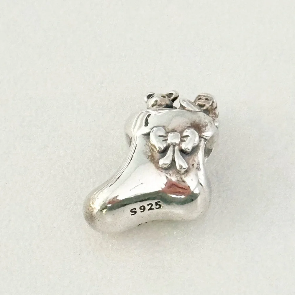 Pandora 925 Santa's Stocking Christmas Holiday Rare Retired Bead Charm