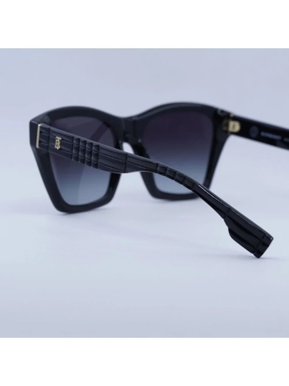 Burberry authentic be4391