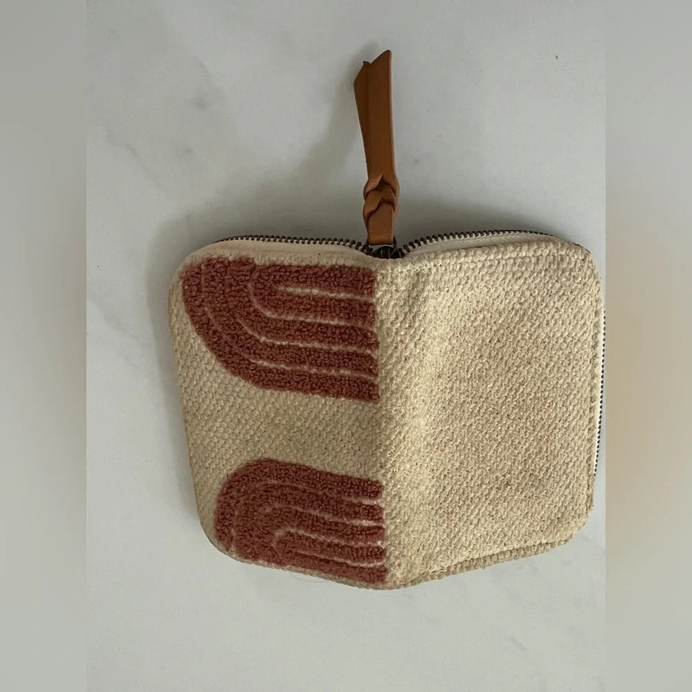 Universal Thread Wallet Small Zip Cream with Brown Strips
