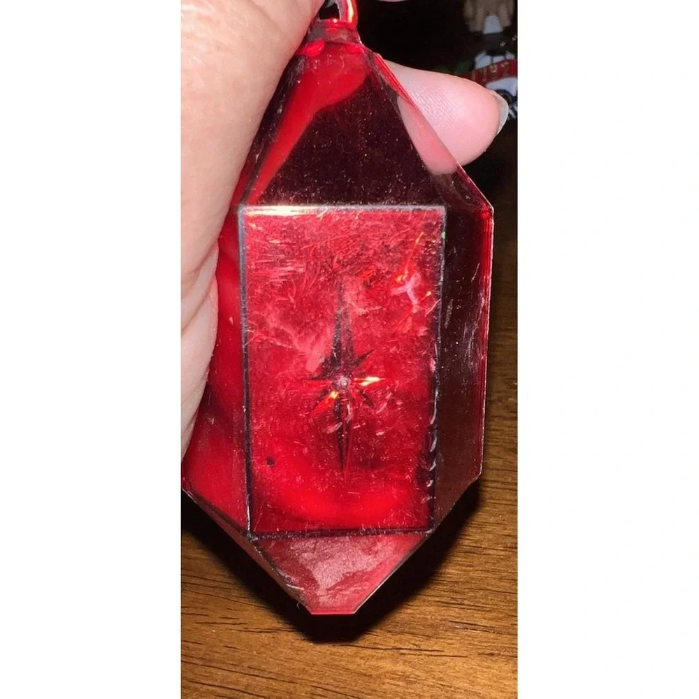 Jewel Brite crafted distinct