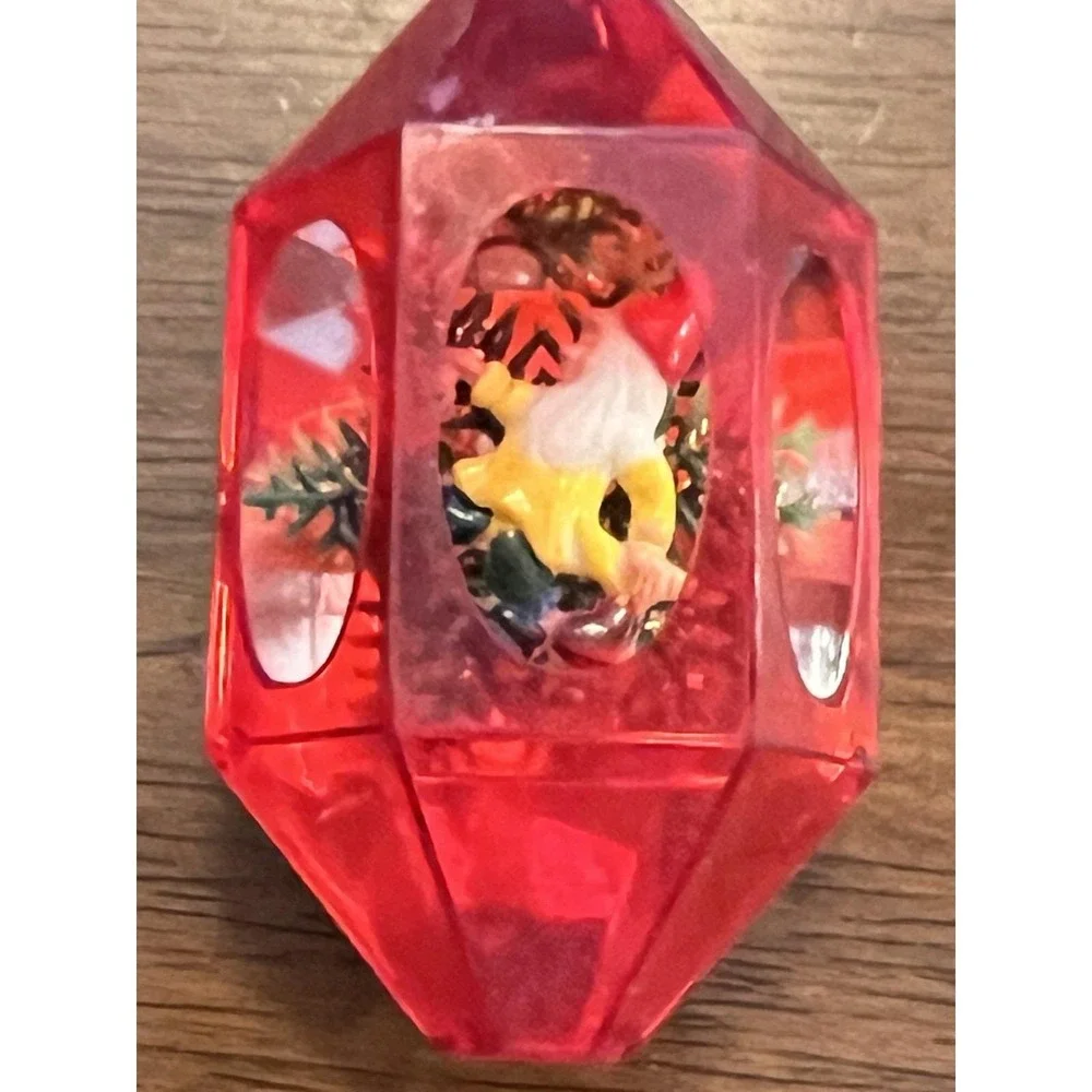 Jewel Brite crafted distinct