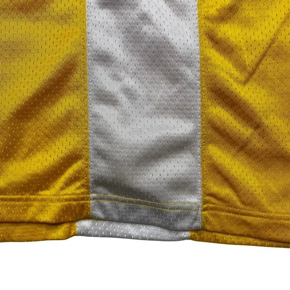 Vintage 90s basketball shorts‎