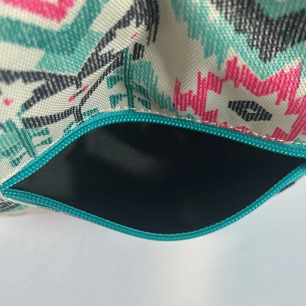 NWOT KAVU Big Spender Southwestern Print Wallet