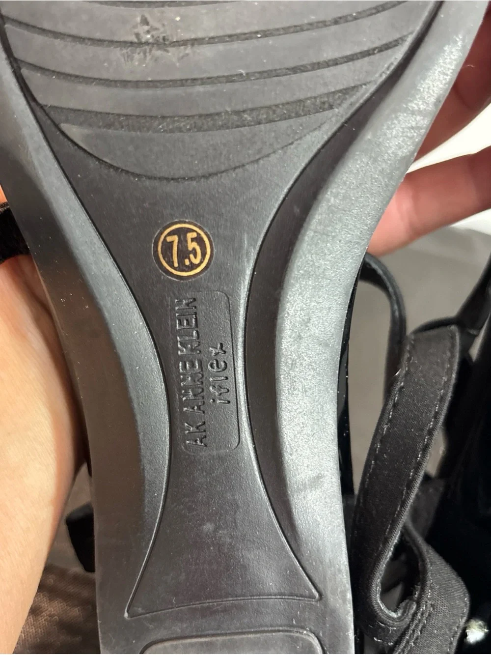 Anne Klein lightweight upper night