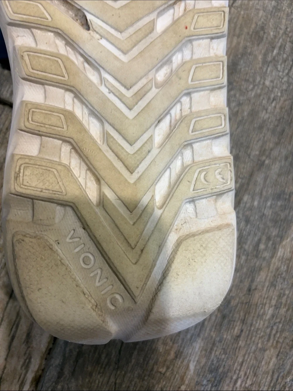 Vionic Rejuvenate recovery slide sandals Women’s size 8