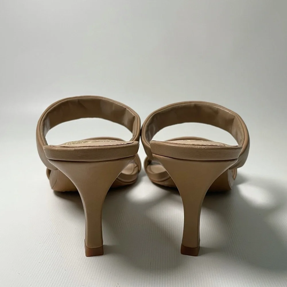Vince Camuto nwot vince