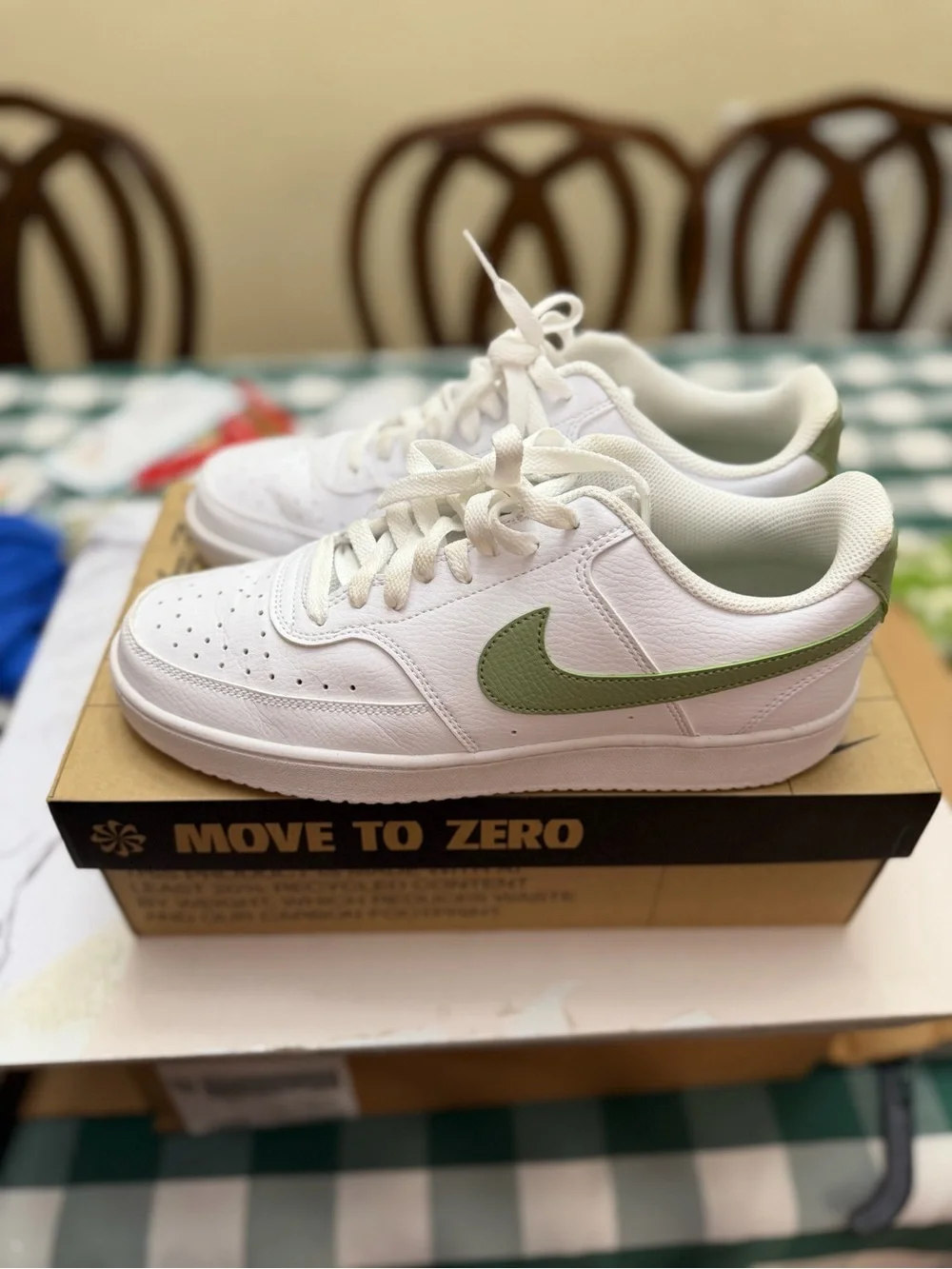 Nike classic low
