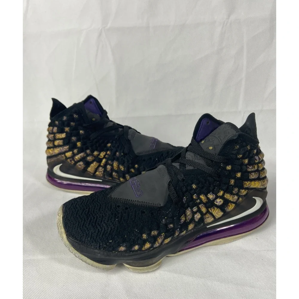 Size 12 - Nike LeBron 17 XVII‎ 