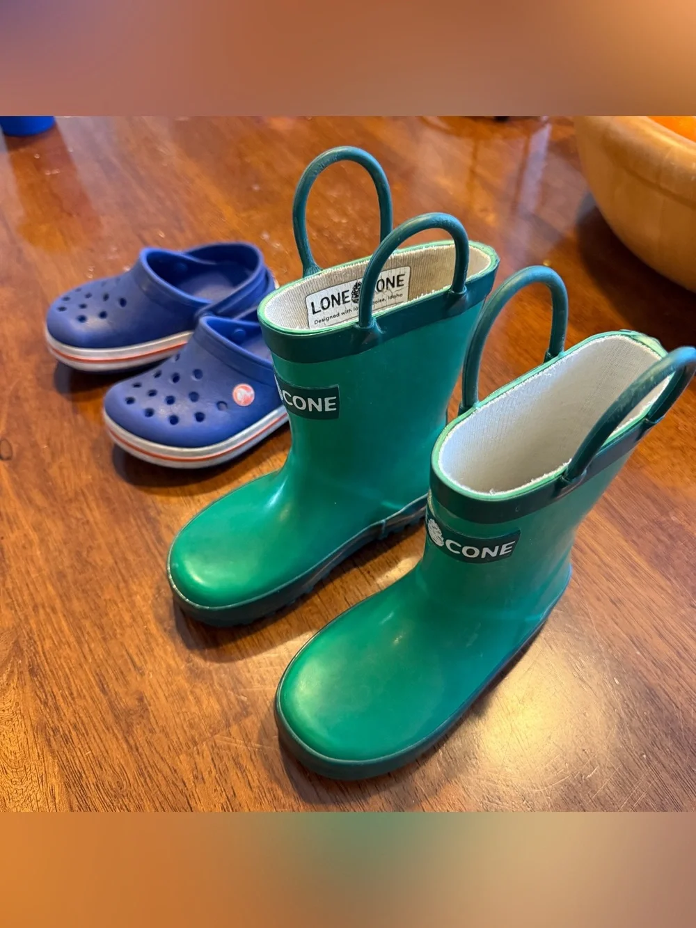 CROCS durable green