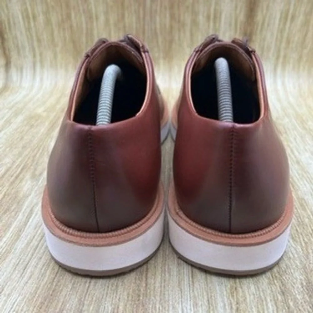 Allen Edmonds made lace