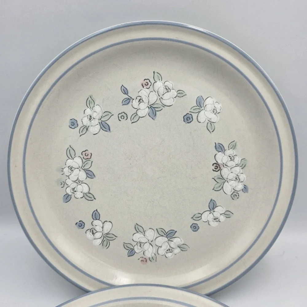 Chantilly Stoneware by Hearthside product set