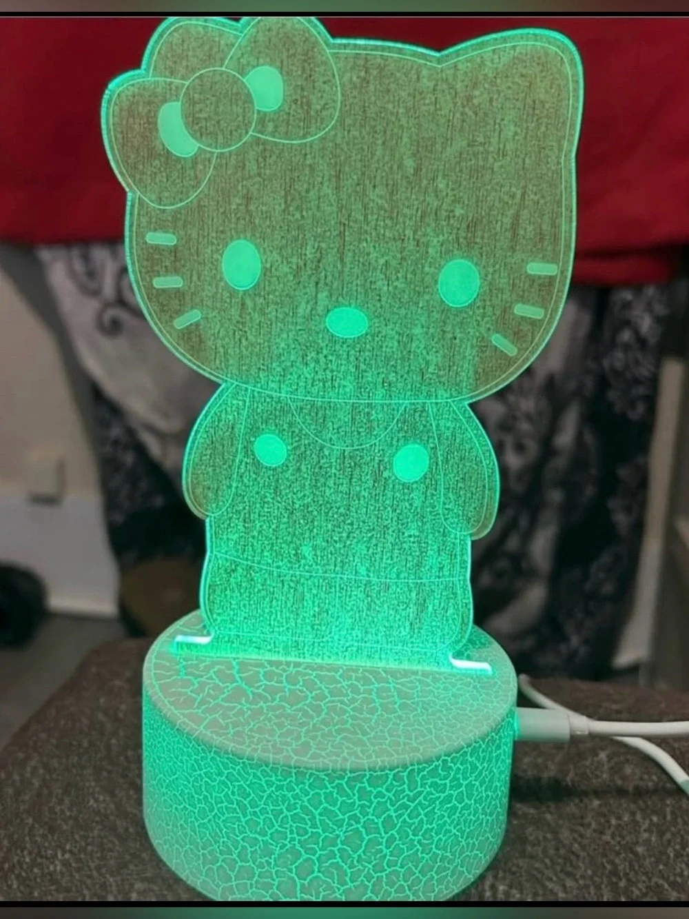 New in Box 3-D Flashing Multicolored Colorful Hello Kitty USB Bright Night Light