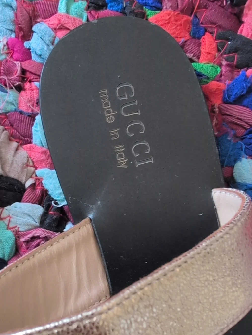 Gucci thong sandals