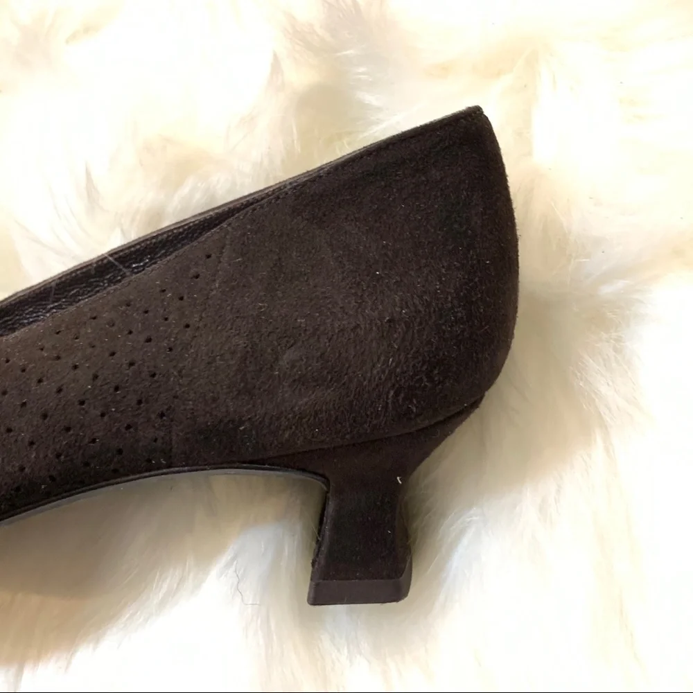 Stuart Weitzman elegant stuart