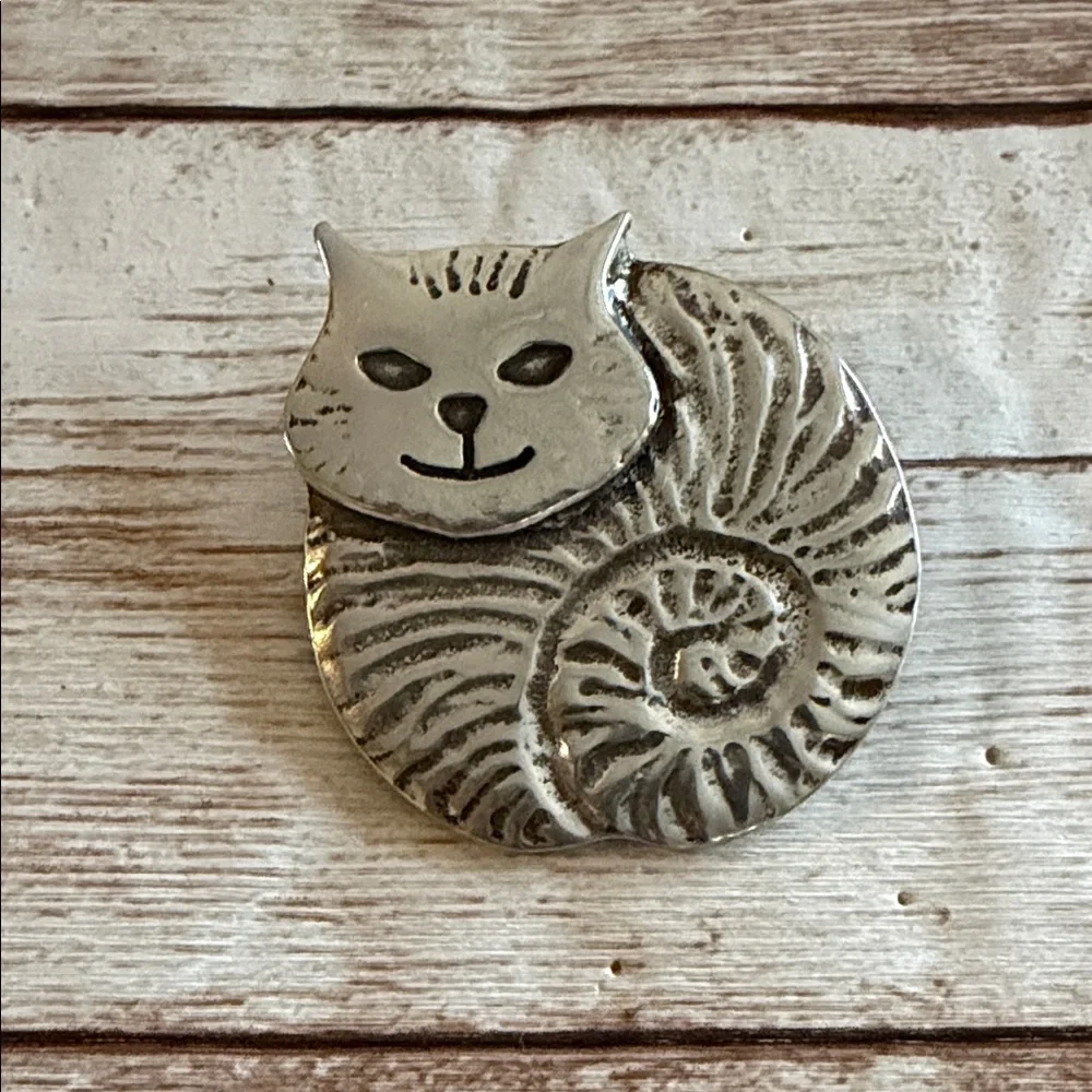 st justin charming pewter