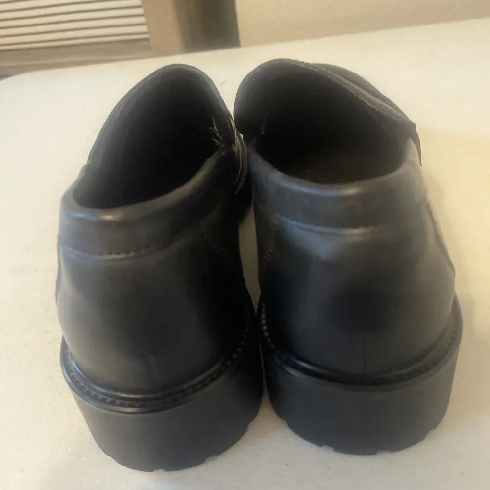 Steve Madden these provided are