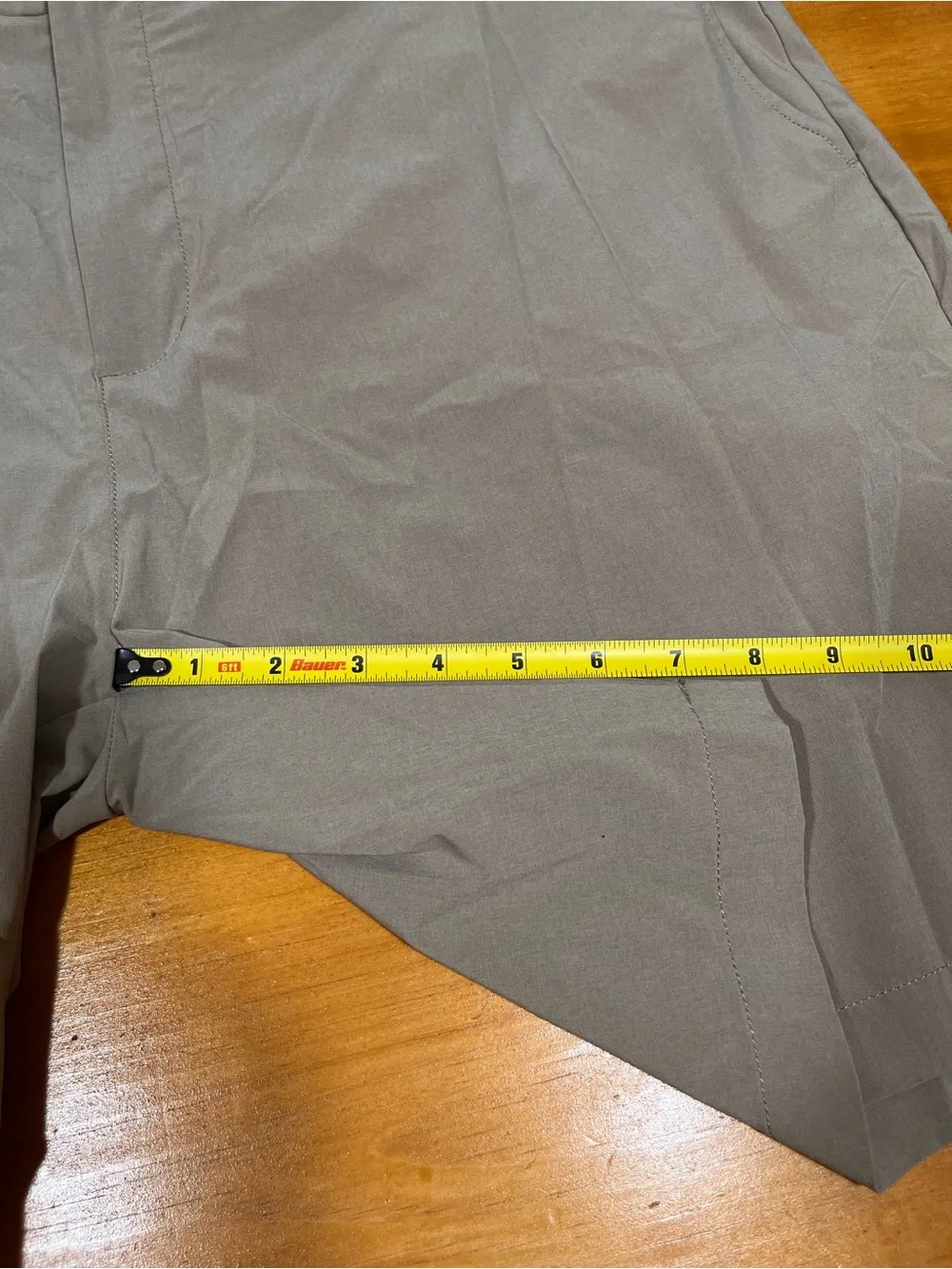 Vineyard Vines light taupe