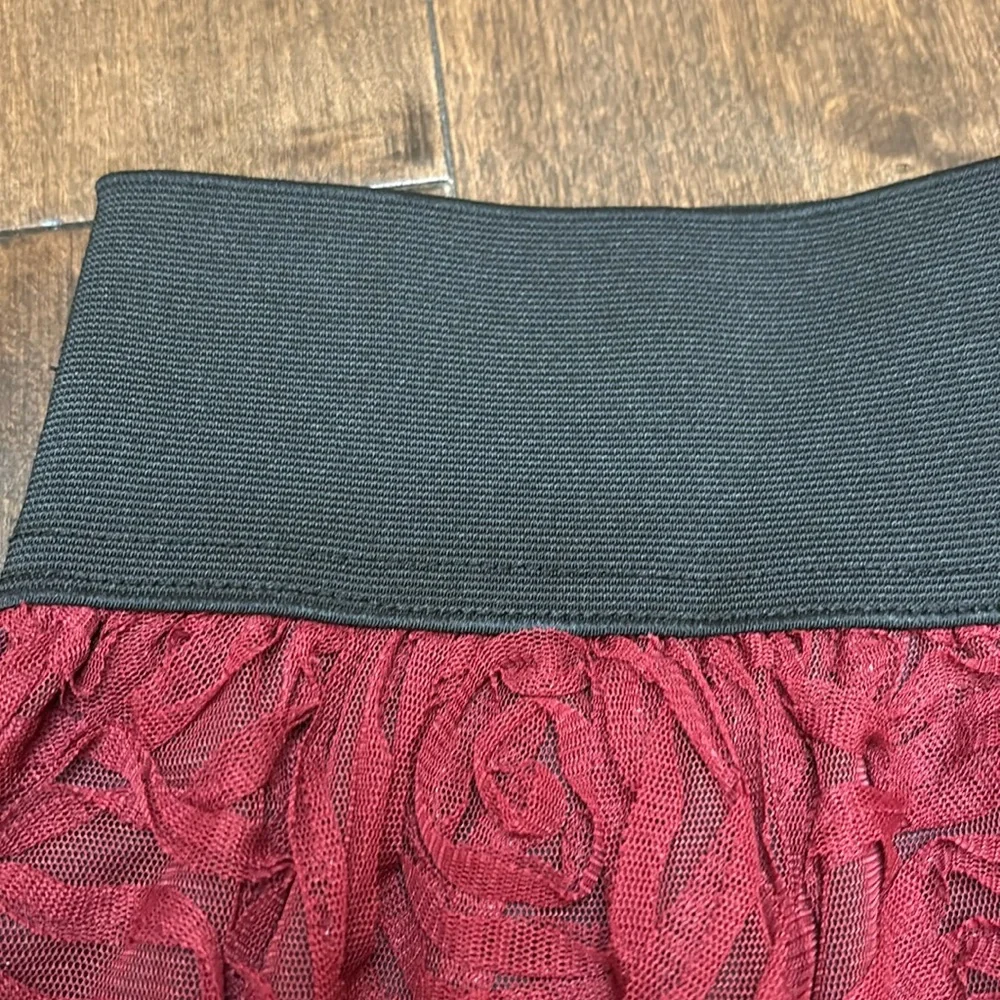 NWT Stooshy Rosette Elastic Waist Skirt