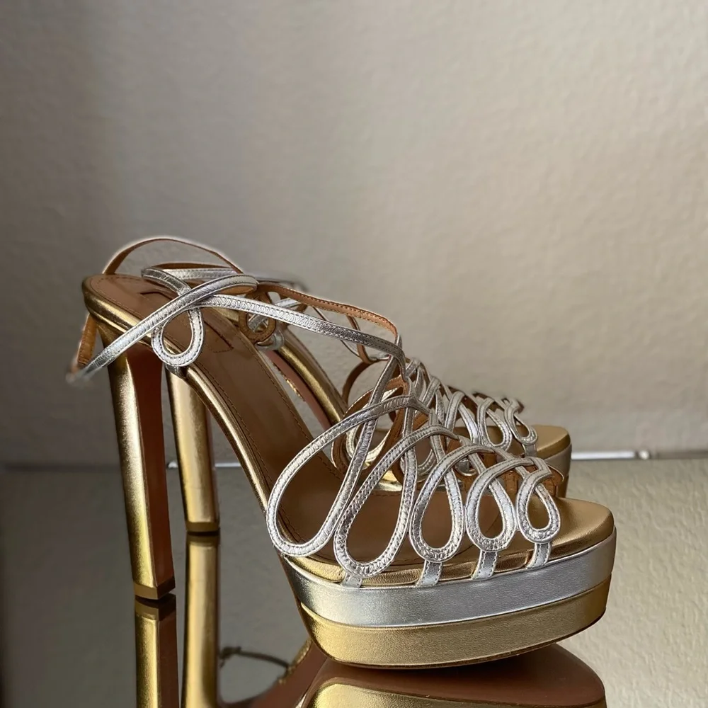Aquazzura 🤍 10 box