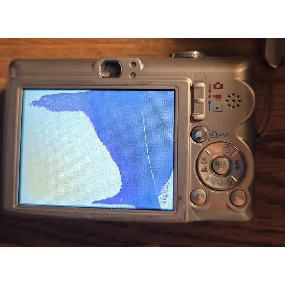Canon turns battery