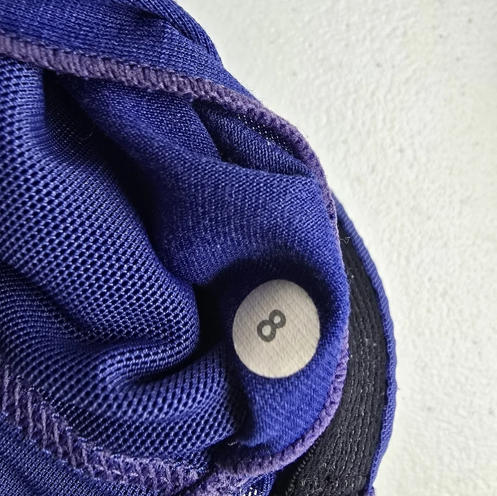 Lululemon Blue Patterned V-Neck Top Size 8 r