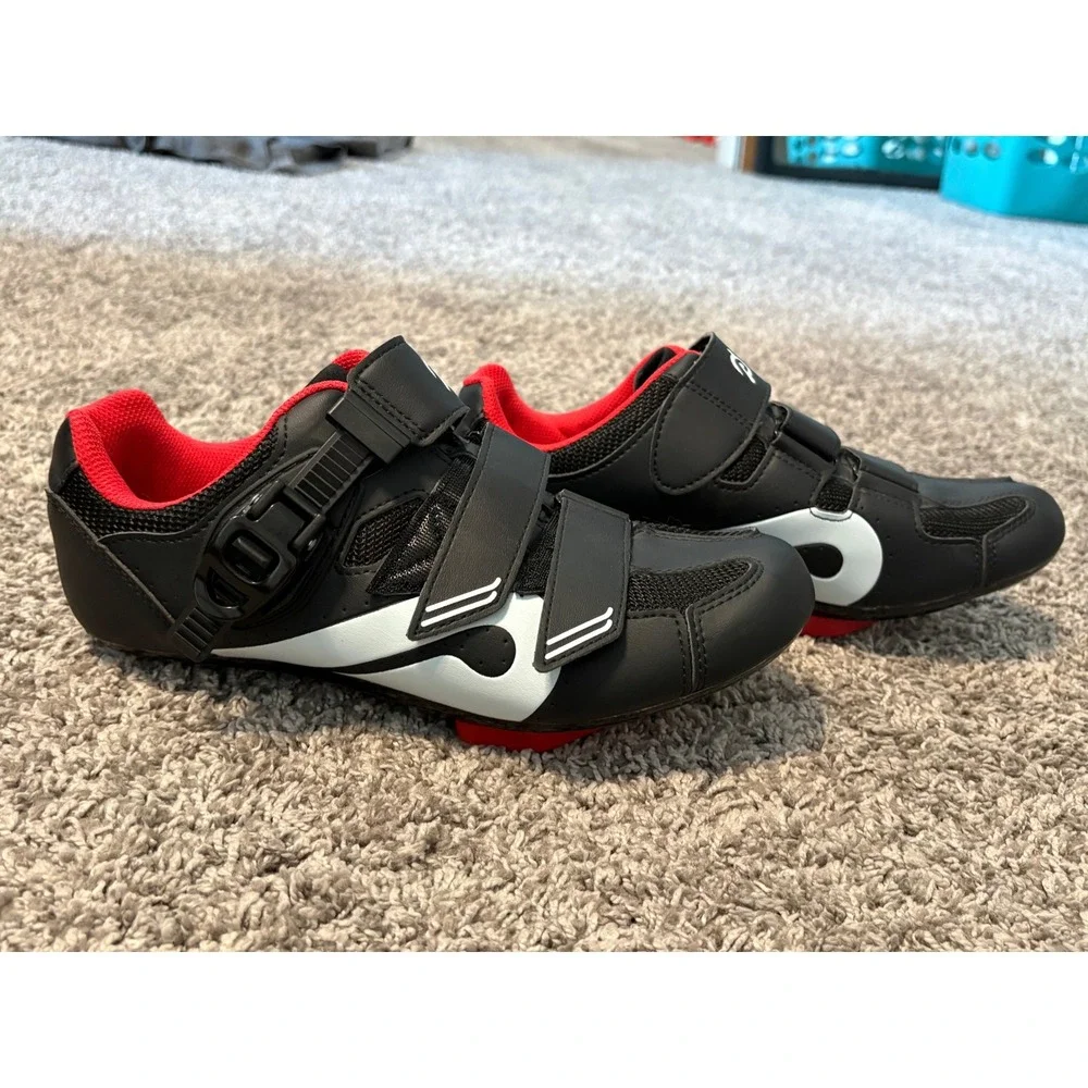 Peloton cycling shoes
