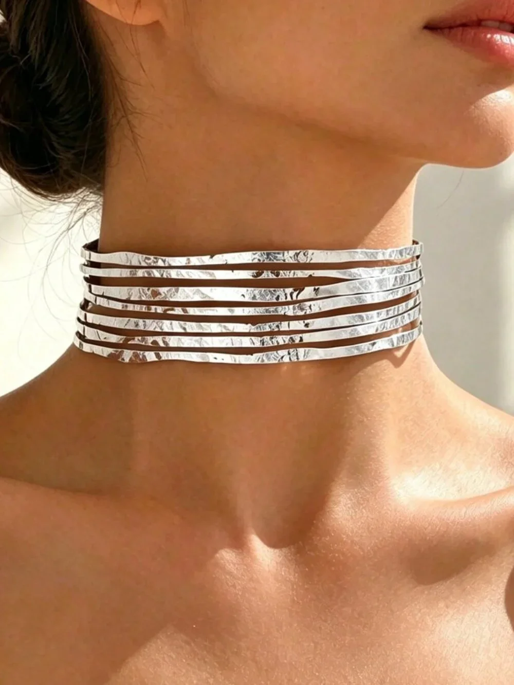 Silver Elegant Women's Multi-Layer Hammered Texture Geometric Line Open Choker