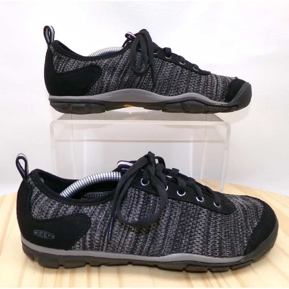 Keen hush knit