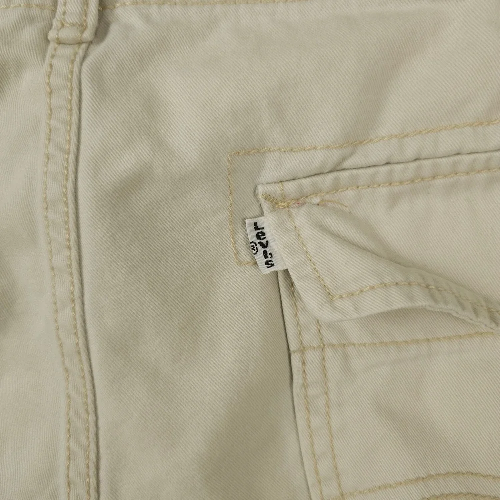 Levis spotting levis stained
