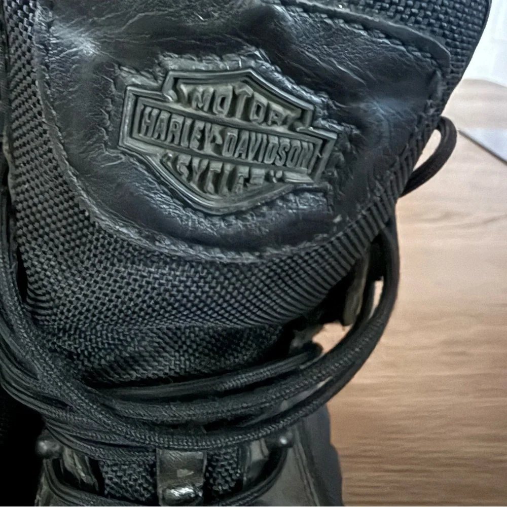 Harley-Davidson rugged black