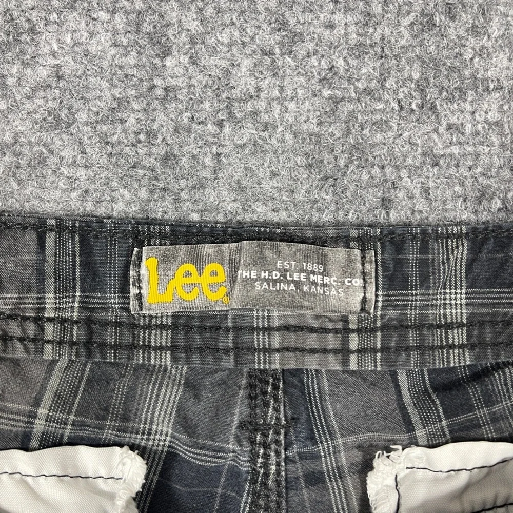 Lee Cargo Plaid Shorts Mens 36 Grey Black Cotton Relaxed Fit Utility
