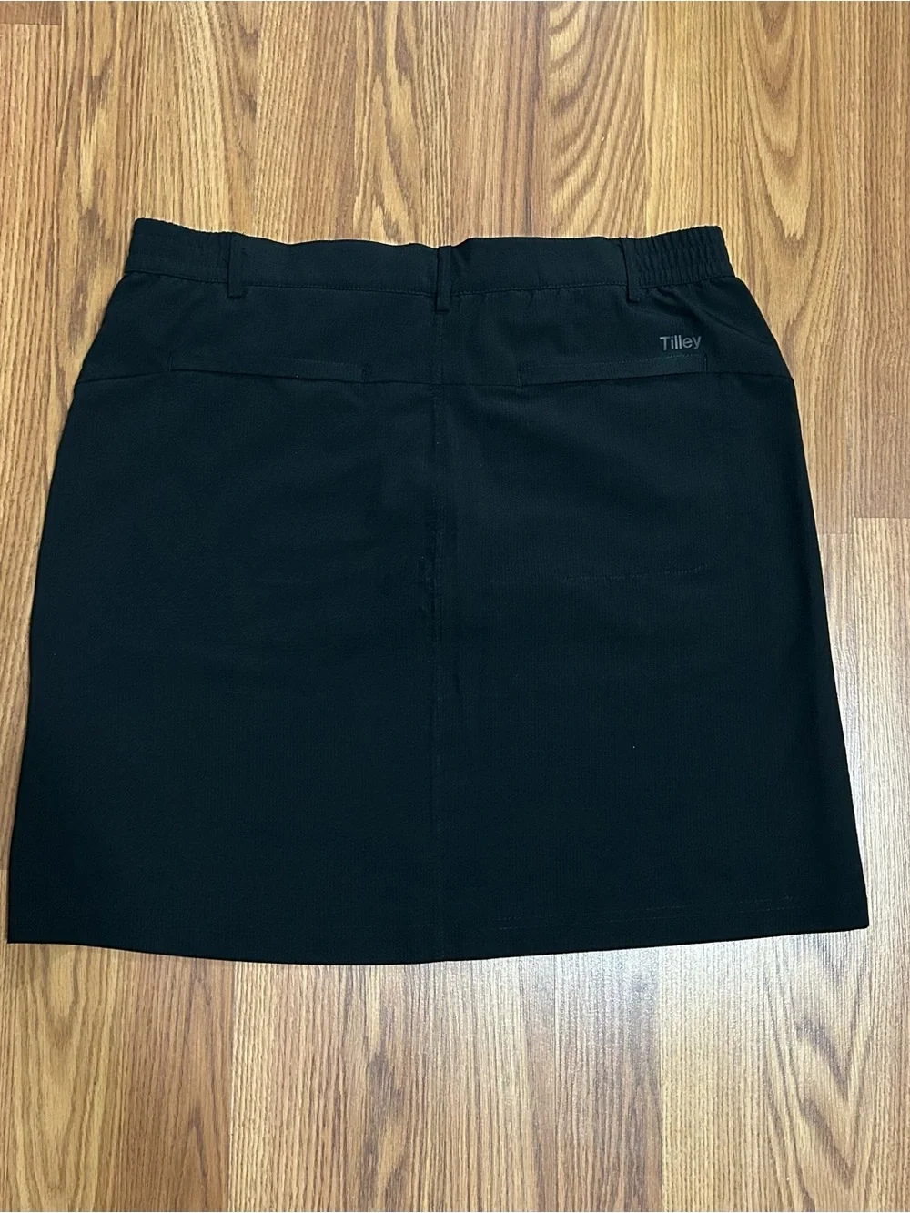 Tilley sleek black