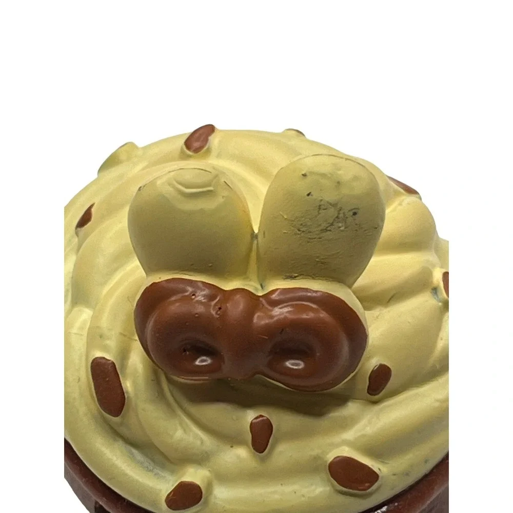 Num Noms num noms