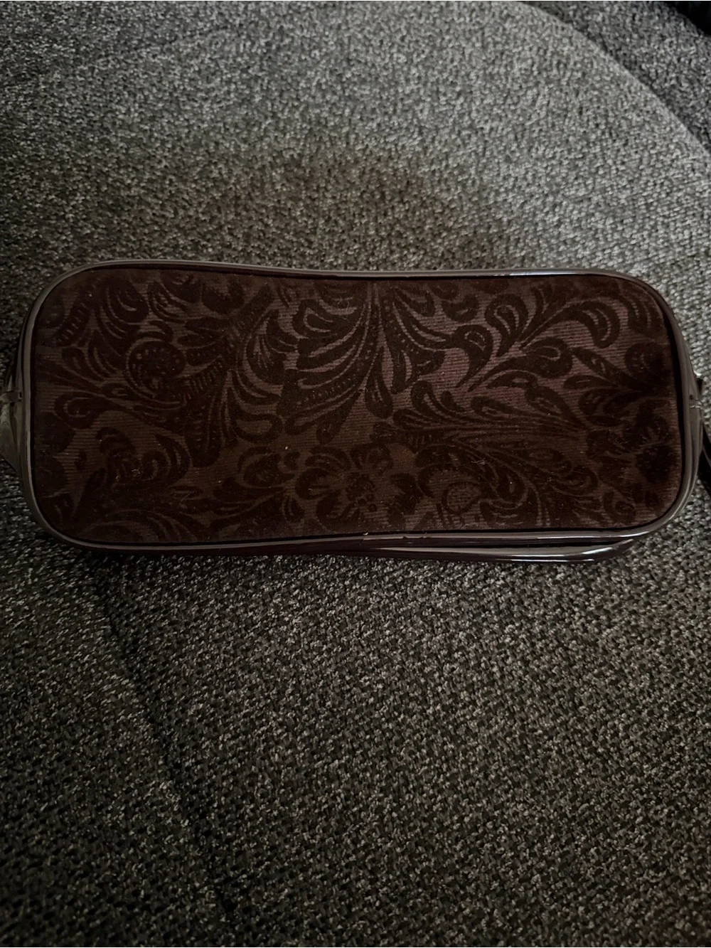 N/A compact wristlet