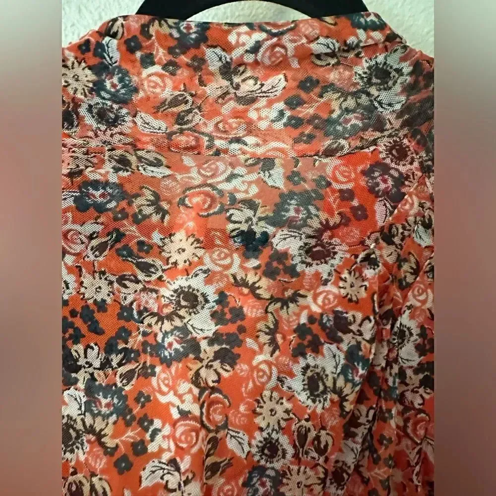 Free People All Dolled Up Mesh Floral Mock Neck Top Blouse Size XS Open Back