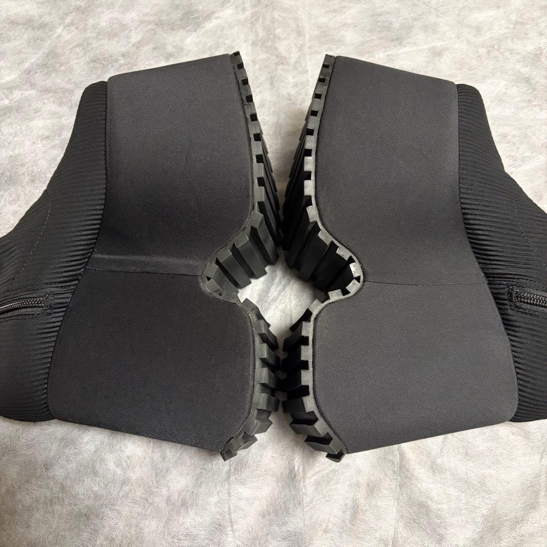 box <br><br>please xs