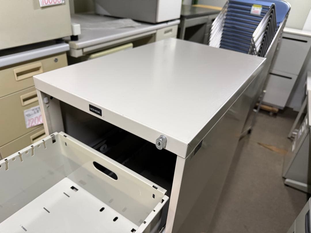 4-Tier Cabinet, A4, Uchida, With Lock, Uchida, Width 39cm, Depth 62cm, Height 134cm